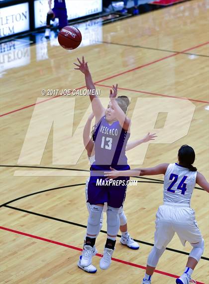 Thumbnail 2 in Weslaco vs Edinburg (NEISD Invitational) photogallery.