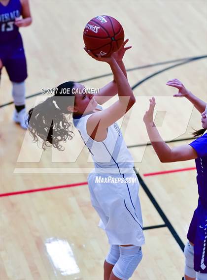 Thumbnail 3 in Weslaco vs Edinburg (NEISD Invitational) photogallery.