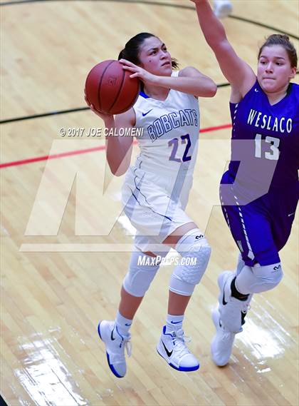 Thumbnail 3 in Weslaco vs Edinburg (NEISD Invitational) photogallery.
