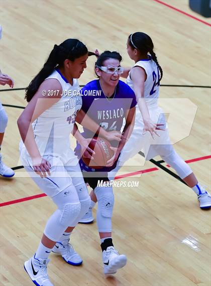 Thumbnail 3 in Weslaco vs Edinburg (NEISD Invitational) photogallery.