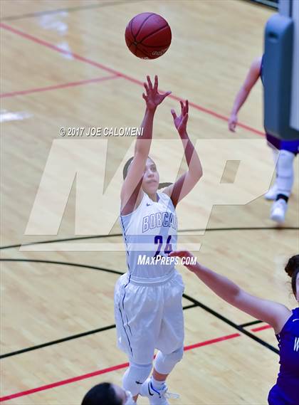 Thumbnail 3 in Weslaco vs Edinburg (NEISD Invitational) photogallery.