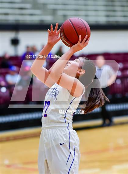 Thumbnail 2 in Weslaco vs Edinburg (NEISD Invitational) photogallery.