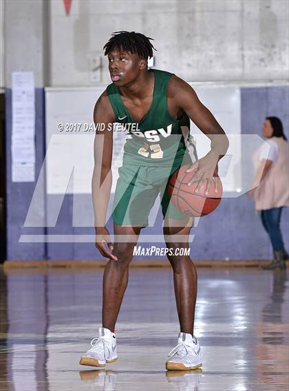 Thumbnail 2 in St. Patrick-St. Vincent vs. Pleasant Valley (St. Hope Elite Classic) photogallery.