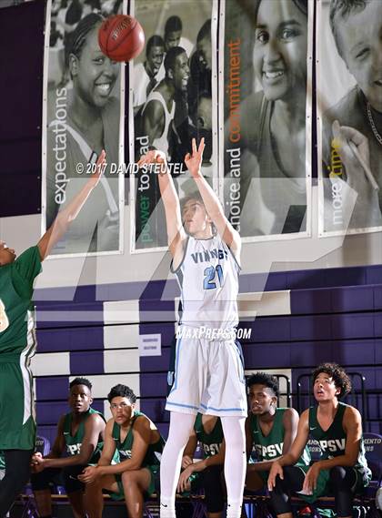 Thumbnail 3 in St. Patrick-St. Vincent vs. Pleasant Valley (St. Hope Elite Classic) photogallery.