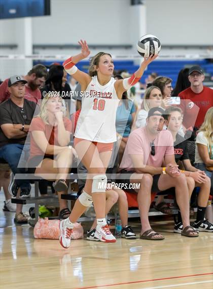 Thumbnail 1 in Owyhee vs. Mission Hills (Nike TOC Southwest) photogallery.