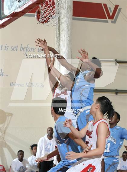 Thumbnail 2 in Mira Loma vs. Sacramento Country Day (Viking Classic) photogallery.
