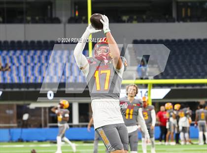 Thumbnail 2 in Long Beach Poly vs Mission Viejo photogallery.