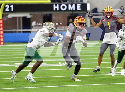 Thumbnail 2 in Long Beach Poly vs Mission Viejo photogallery.