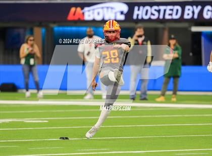 Thumbnail 1 in Long Beach Poly vs Mission Viejo photogallery.