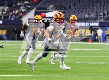 Thumbnail 2 in Long Beach Poly vs Mission Viejo photogallery.