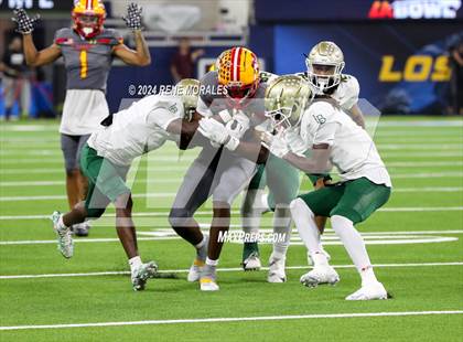 Thumbnail 2 in Long Beach Poly vs Mission Viejo photogallery.