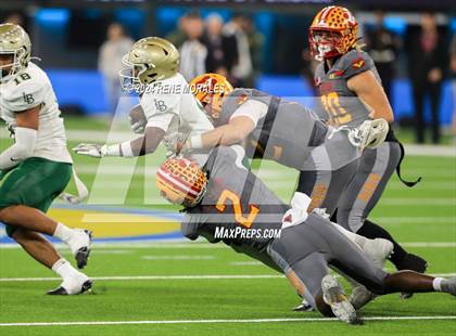 Thumbnail 3 in Long Beach Poly vs Mission Viejo photogallery.