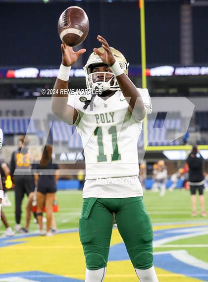Thumbnail 1 in Long Beach Poly vs Mission Viejo photogallery.