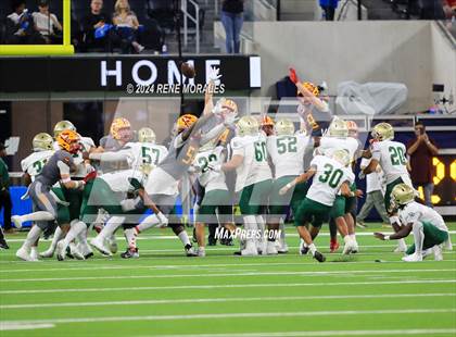 Thumbnail 1 in Long Beach Poly vs Mission Viejo photogallery.