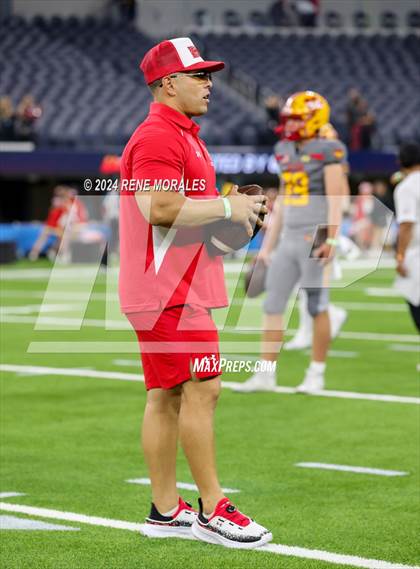 Thumbnail 3 in Long Beach Poly vs Mission Viejo photogallery.
