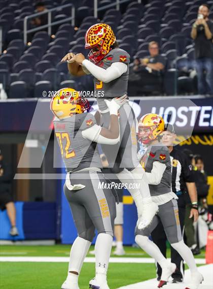 Thumbnail 1 in Long Beach Poly vs Mission Viejo photogallery.