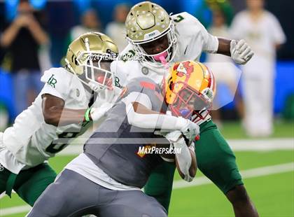 Thumbnail 2 in Long Beach Poly vs Mission Viejo photogallery.