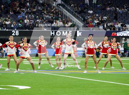 Thumbnail 2 in Long Beach Poly vs Mission Viejo photogallery.