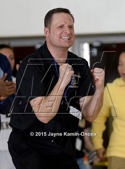Thumbnail 1 in Bishop Montgomery vs. JSerra Catholic (CIF D4AA Final) photogallery.