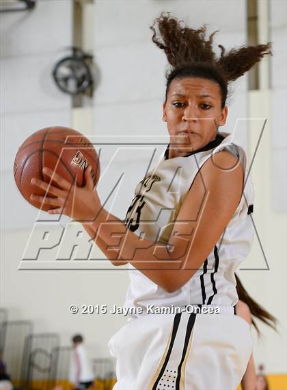 Thumbnail 3 in Bishop Montgomery vs. JSerra Catholic (CIF D4AA Final) photogallery.