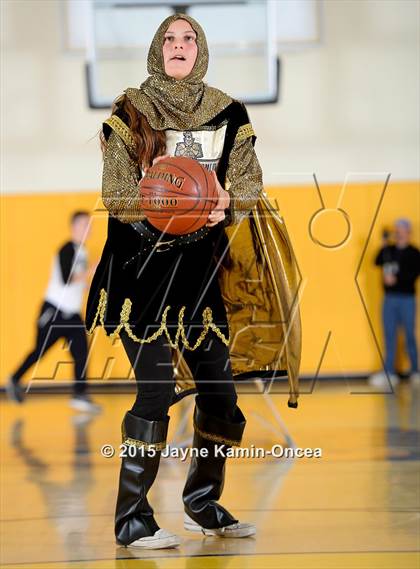 Thumbnail 1 in Bishop Montgomery vs. JSerra Catholic (CIF D4AA Final) photogallery.