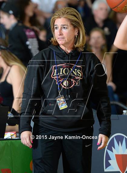 Thumbnail 1 in Bishop Montgomery vs. JSerra Catholic (CIF D4AA Final) photogallery.