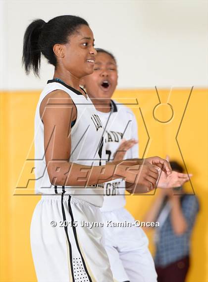 Thumbnail 2 in Bishop Montgomery vs. JSerra Catholic (CIF D4AA Final) photogallery.