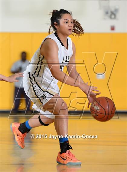 Thumbnail 3 in Bishop Montgomery vs. JSerra Catholic (CIF D4AA Final) photogallery.