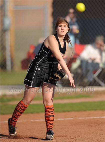 Thumbnail 2 in Grissom @ Huntsville photogallery.