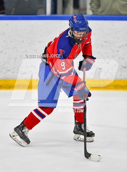 Thumbnail 2 in Fairport @ Penfield (NYSPHSAA Section V Class A QuarterFinal) photogallery.