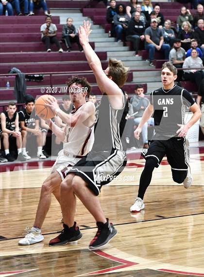 Thumbnail 1 in Gans vs Warner (OSSAA 2A District Final)   photogallery.