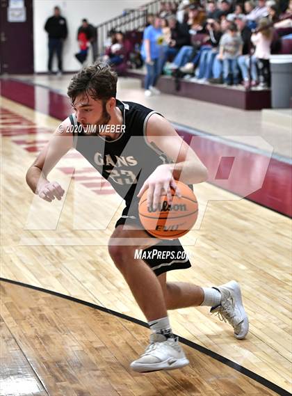 Thumbnail 1 in Gans vs Warner (OSSAA 2A District Final)   photogallery.