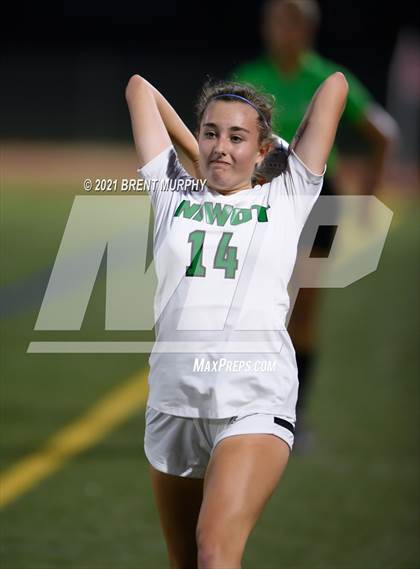 Thumbnail 3 in Niwot @ Windsor (CHSAA 4A Playoffs - Rd 1) photogallery.