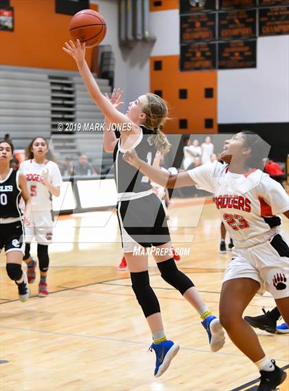 Thumbnail 2 in Tucson High Magnet School vs. O'Connor (Scorpion Shootout 2019) photogallery.
