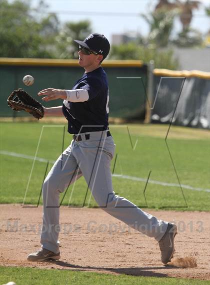 Thumbnail 2 in Catalina Foothills @ Sahuaro photogallery.