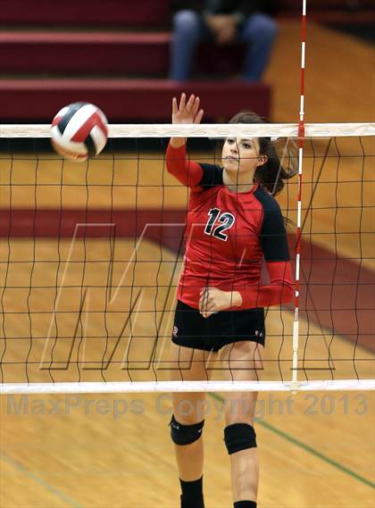 Thumbnail 1 in Carondelet @ Redwood (CIF NCS D2 Final) photogallery.