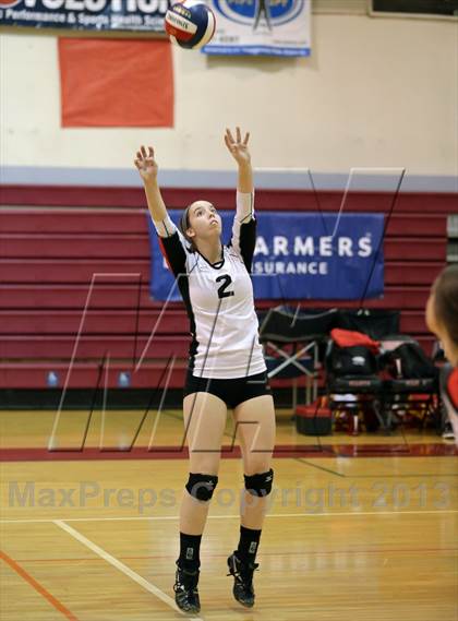 Thumbnail 2 in Carondelet @ Redwood (CIF NCS D2 Final) photogallery.