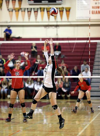 Thumbnail 1 in Carondelet @ Redwood (CIF NCS D2 Final) photogallery.