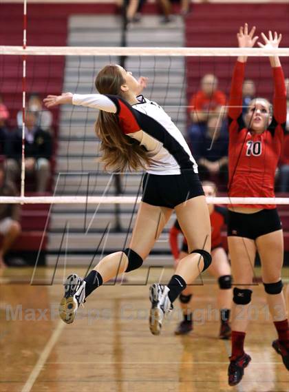 Thumbnail 1 in Carondelet @ Redwood (CIF NCS D2 Final) photogallery.