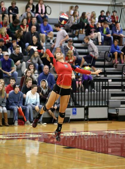 Thumbnail 2 in Carondelet @ Redwood (CIF NCS D2 Final) photogallery.