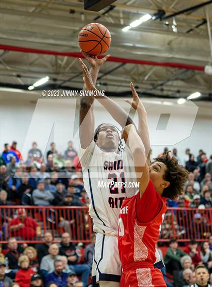 Thumbnail 3 in St. Rita vs. Chaminade (Highland Shootout) photogallery.