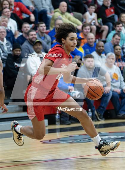 Thumbnail 3 in St. Rita vs. Chaminade (Highland Shootout) photogallery.