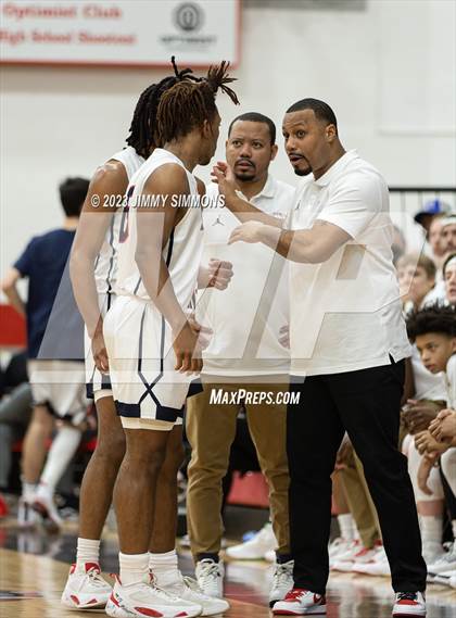 Thumbnail 1 in St. Rita vs. Chaminade (Highland Shootout) photogallery.