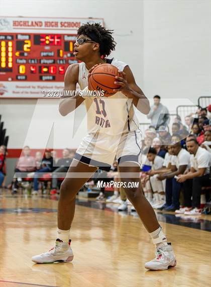 Thumbnail 1 in St. Rita vs. Chaminade (Highland Shootout) photogallery.