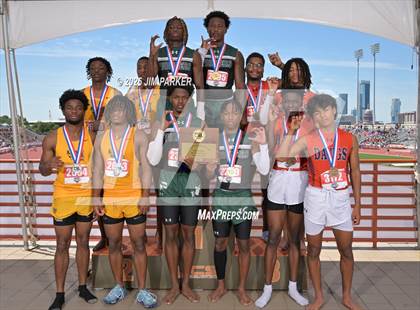 Thumbnail 3 in UIL 5A Track and Field State Finals (Awards) photogallery.