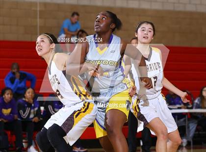 Thumbnail 1 in Lynwood vs. West Torrance (Battle of the Beach) photogallery.