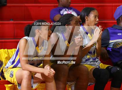 Thumbnail 1 in Lynwood vs. West Torrance (Battle of the Beach) photogallery.