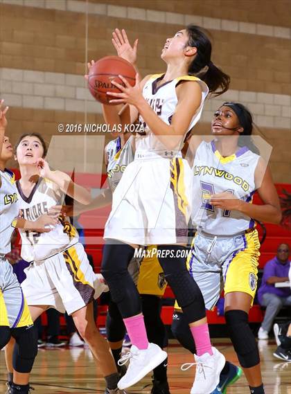 Thumbnail 1 in Lynwood vs. West Torrance (Battle of the Beach) photogallery.