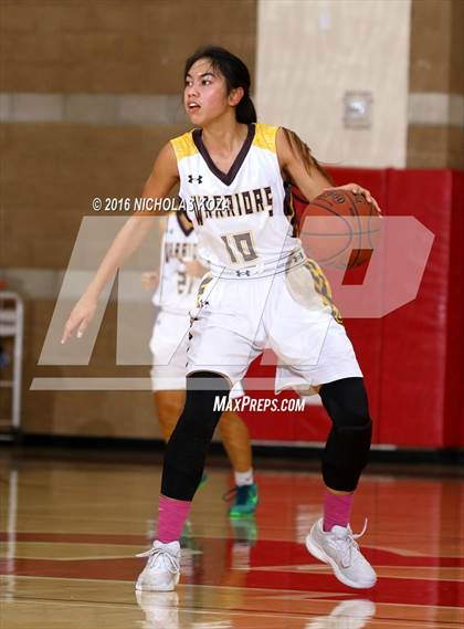 Thumbnail 1 in Lynwood vs. West Torrance (Battle of the Beach) photogallery.