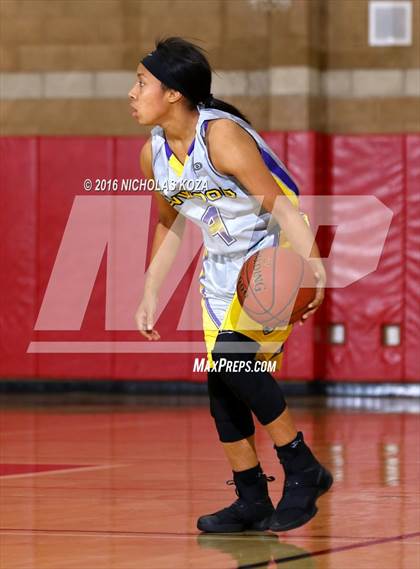 Thumbnail 1 in Lynwood vs. West Torrance (Battle of the Beach) photogallery.